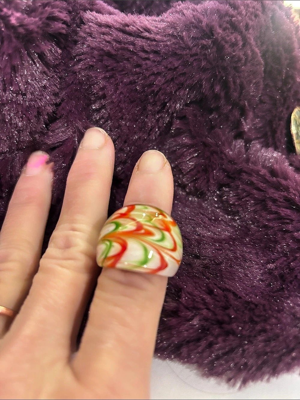 Abstract Swirl Ring in Purple & White